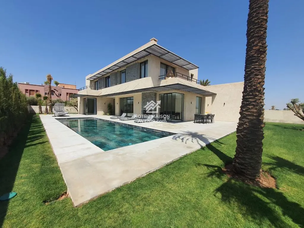 Villa meublée avec piscine à louer