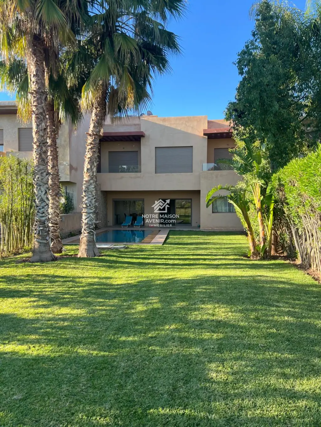 Une Villa à louer avec piscine